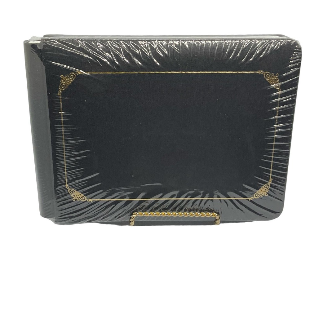 Creative Memories 5x7 Flex Hinge Album Black w/Gold Trim